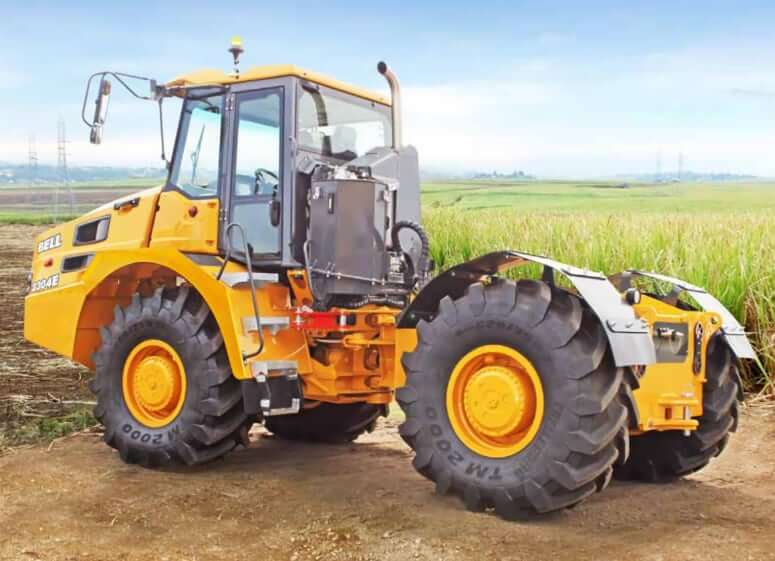 Bell 2304E 4WD Articulated Tractor Specs and Dimensions