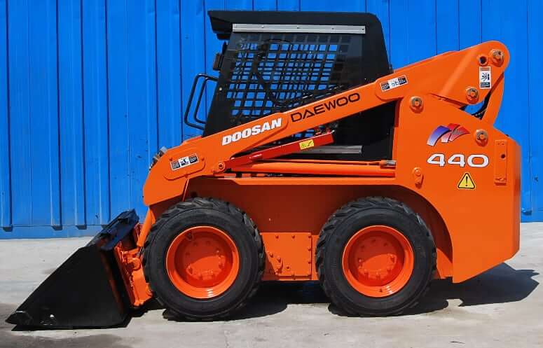 Doosan 440 Plus Loader Capacity