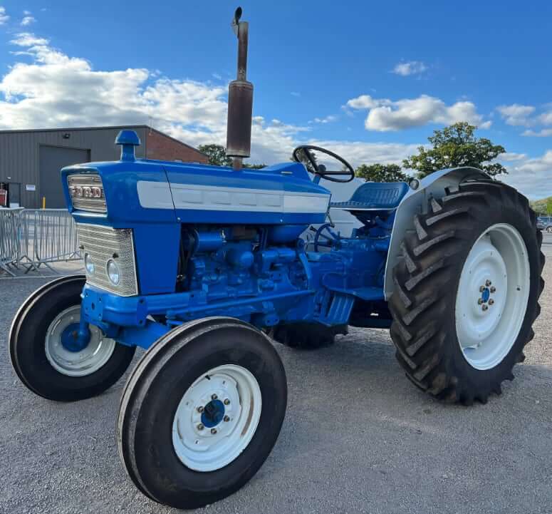 Ford 4000 (1965-1968) Row-crop Tractor Specs