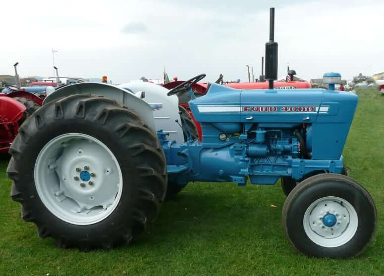 Ford 4000 (1968-1975) Tractor Specs