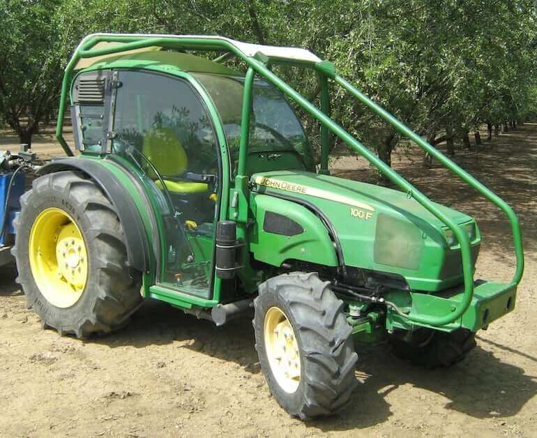 John Deere 100F Milenio Cab Tractor Specs and Dimensions