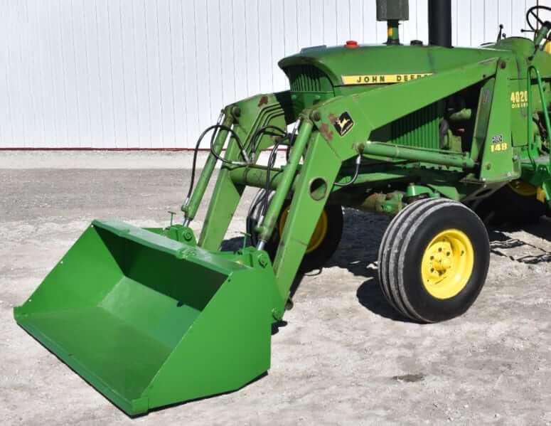 John Deere 4020 with 148 Front Loader