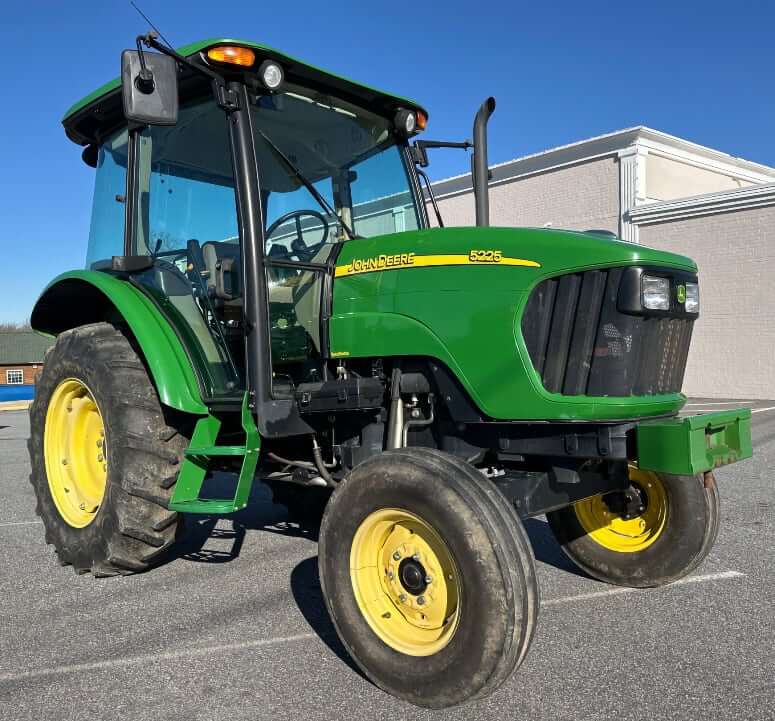 John Deere 5225 Utility Tractor Dimensions