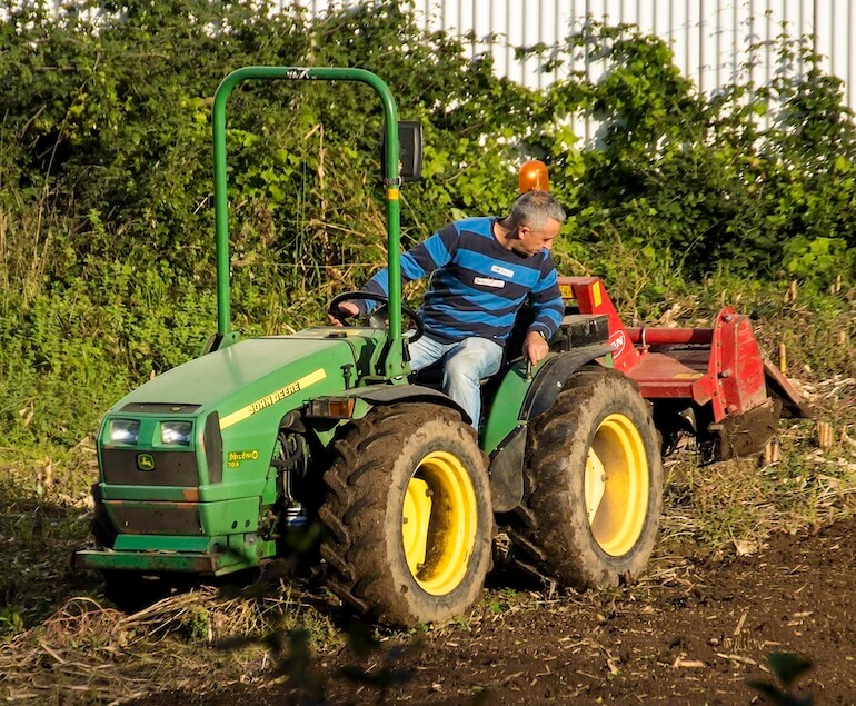 John Deere Milenio 70A Tractor Specs