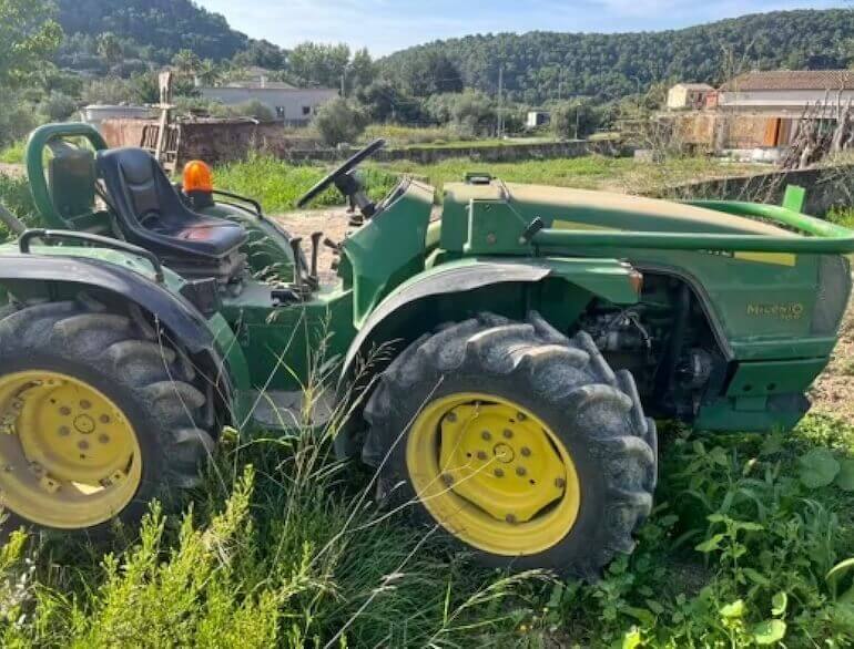 John Deere Milenio 70R Tractor Specifications