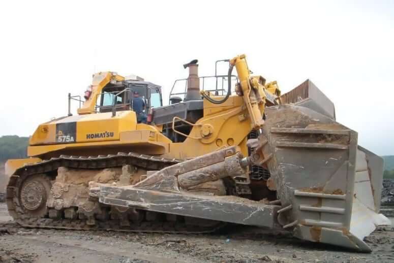 Komatsu D575A-3 SD Specifications