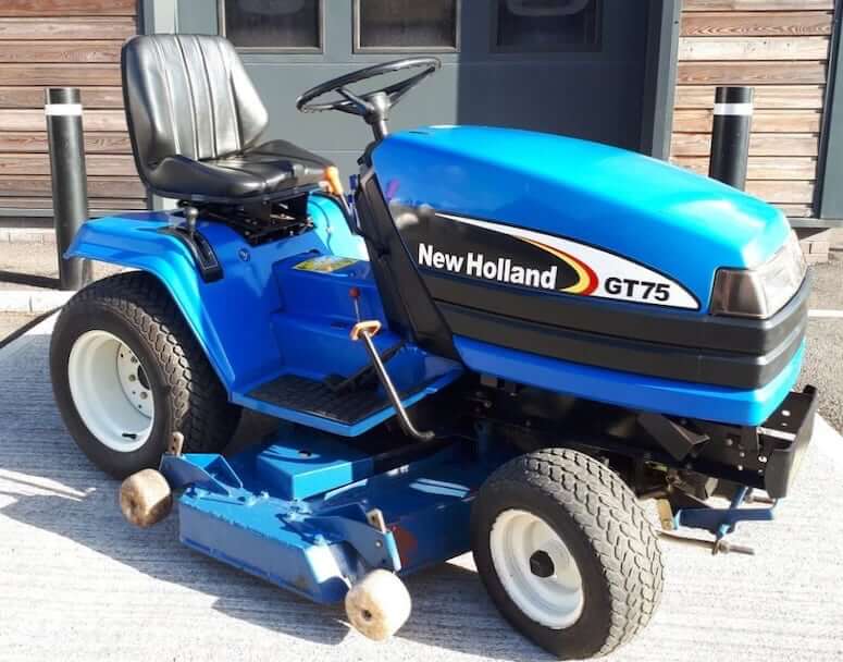 New Holland GT-75 Lawn Tractor