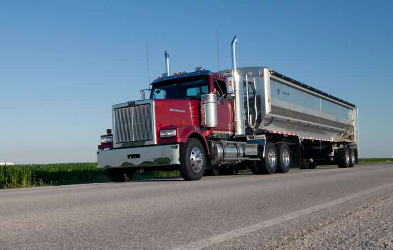 Western Star 4900 SF Truck Specs and Dimensions